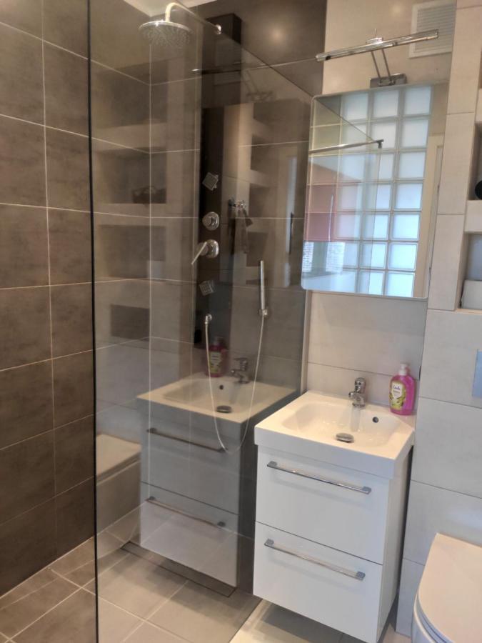 Apartments 4 You Krawiecka Вроцлав Екстериор снимка